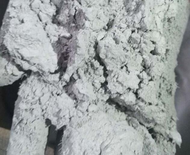 微膨脹水泥憑借質(zhì)量和獨(dú)有的藝術(shù)氣息使用廣泛！
